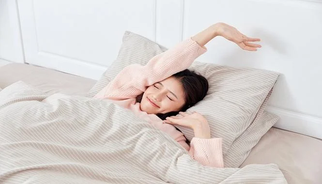 梦见卖衣服的女人_2