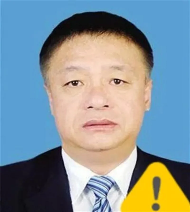 二中校长叫什么名字_2