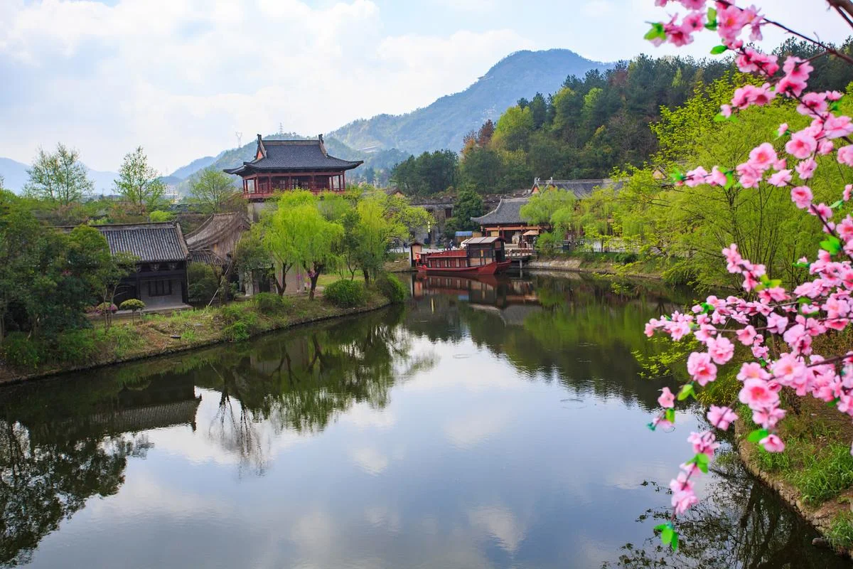 
                                    桃花源记哪个区好玩-桃花源记哪个区域