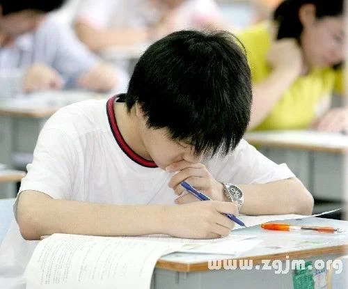 周公解梦 梦见考试_2