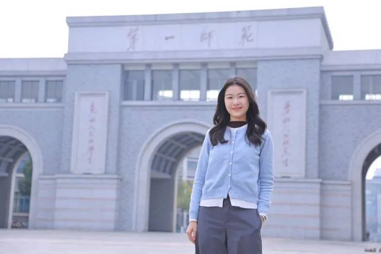 重庆市育才中学校杨琼_2