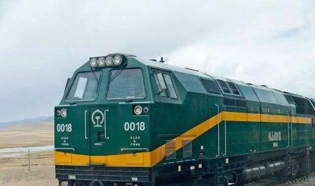 梦见火车相撞周公解梦_2