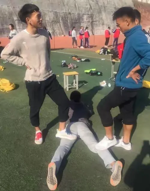 玉山清林中学官网_2