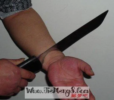 梦见别人头被别人砍了-梦被他人砍头