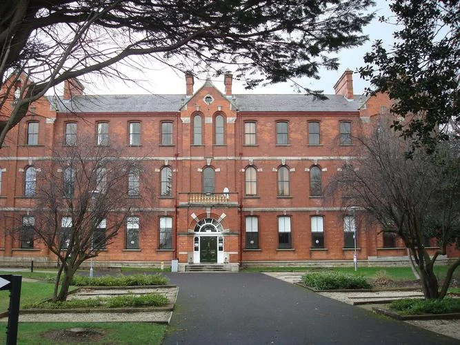 德国柏林陆军大学-柏林陆军大学