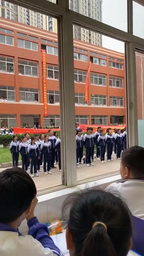 做梦梦见回到高三准备高考-梦回高三备战高考