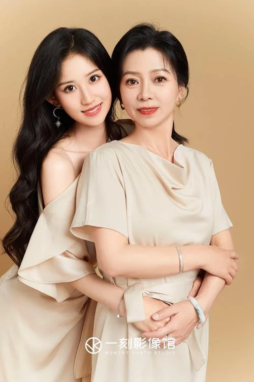 妈妈照照片写说说_1