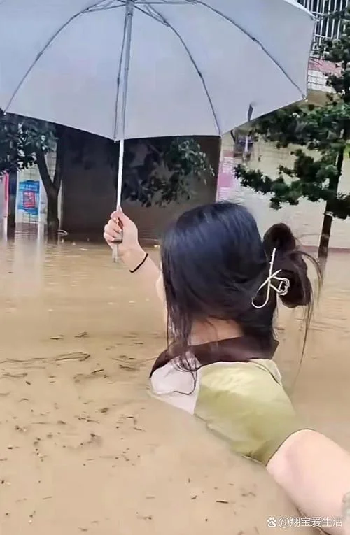 已婚妇女梦见洪水滚滚_2