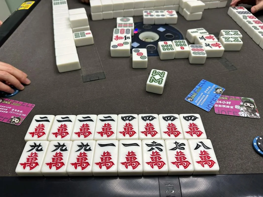 梦见麻将牌一对一对的_1