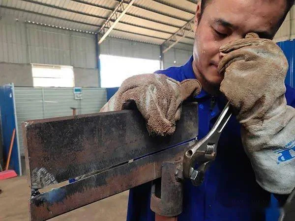 查询焊工证在哪里查的_2