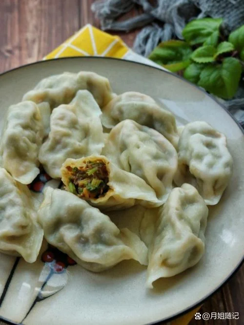 梦见水饺肉馅_1