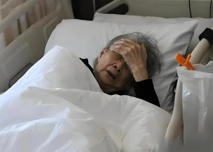 梦到爷爷奶奶病危_1