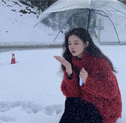 冬天微信头像女_1