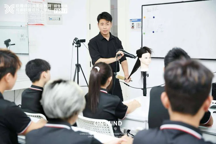 哪里学美发学校-美发学校哪里学