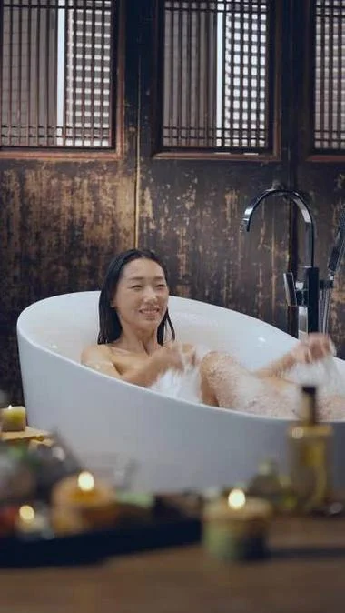 梦到和女人洗澡_2