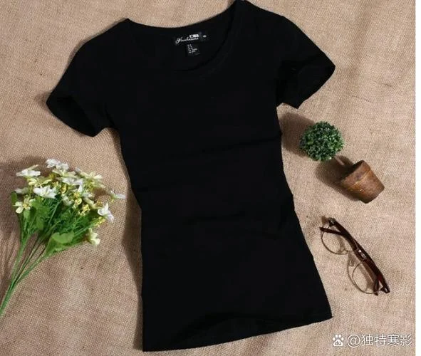 女人梦见买黑色衣服_2
