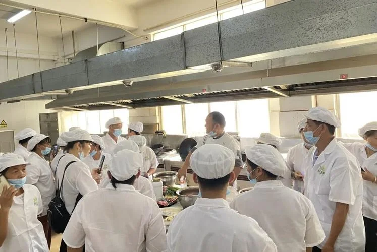 华南厨师培训学校历史_1