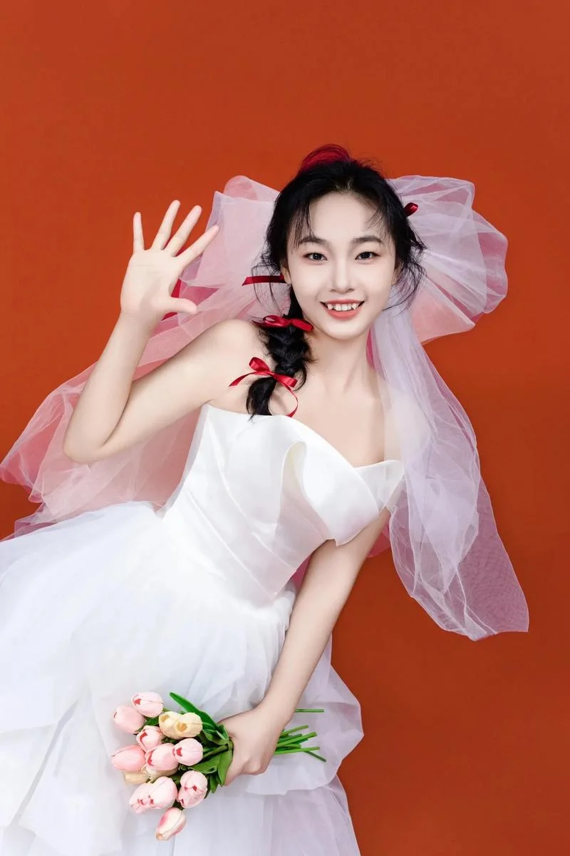 梦见穿婚纱的文案_1