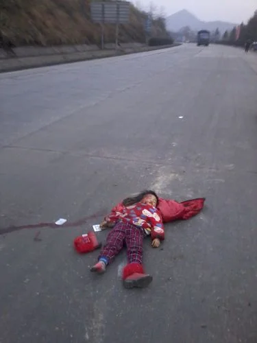 梦见翻车压死小孩_2