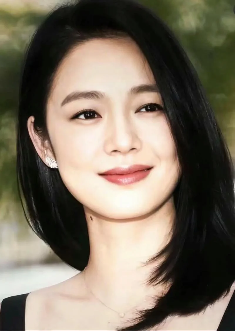情商高有智慧女人面相_1