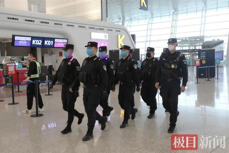 机场巡逻员是做什么的_2