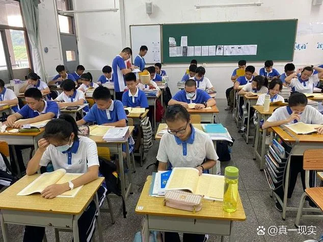 梦见在学校上学_1