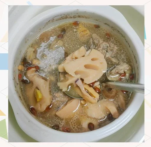 墨鱼片汤怎么做_1