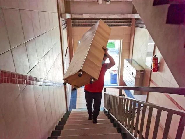 梦见要搬家了_1
