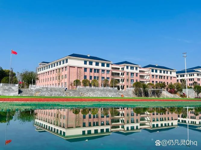 适之中学东山校区-适之中学东山校区