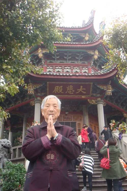 梦见去世爷爷什么意思_2