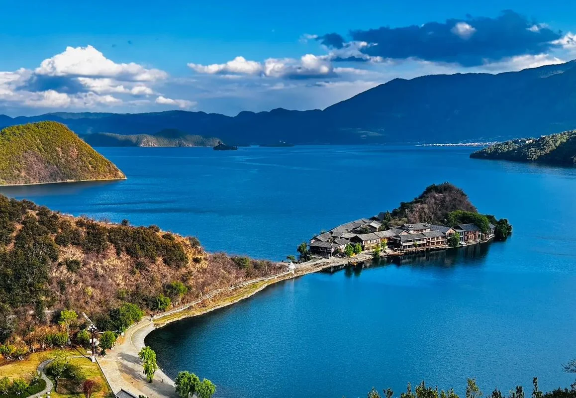 泸沽湖景点_2