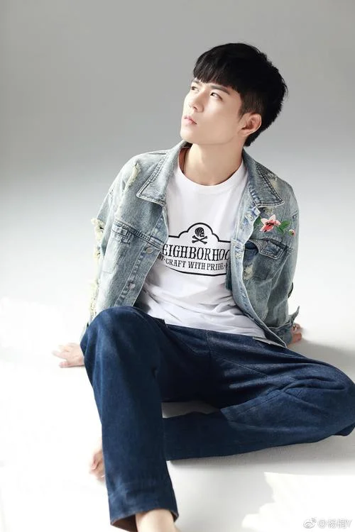 梦见陌生男生对我很好_2