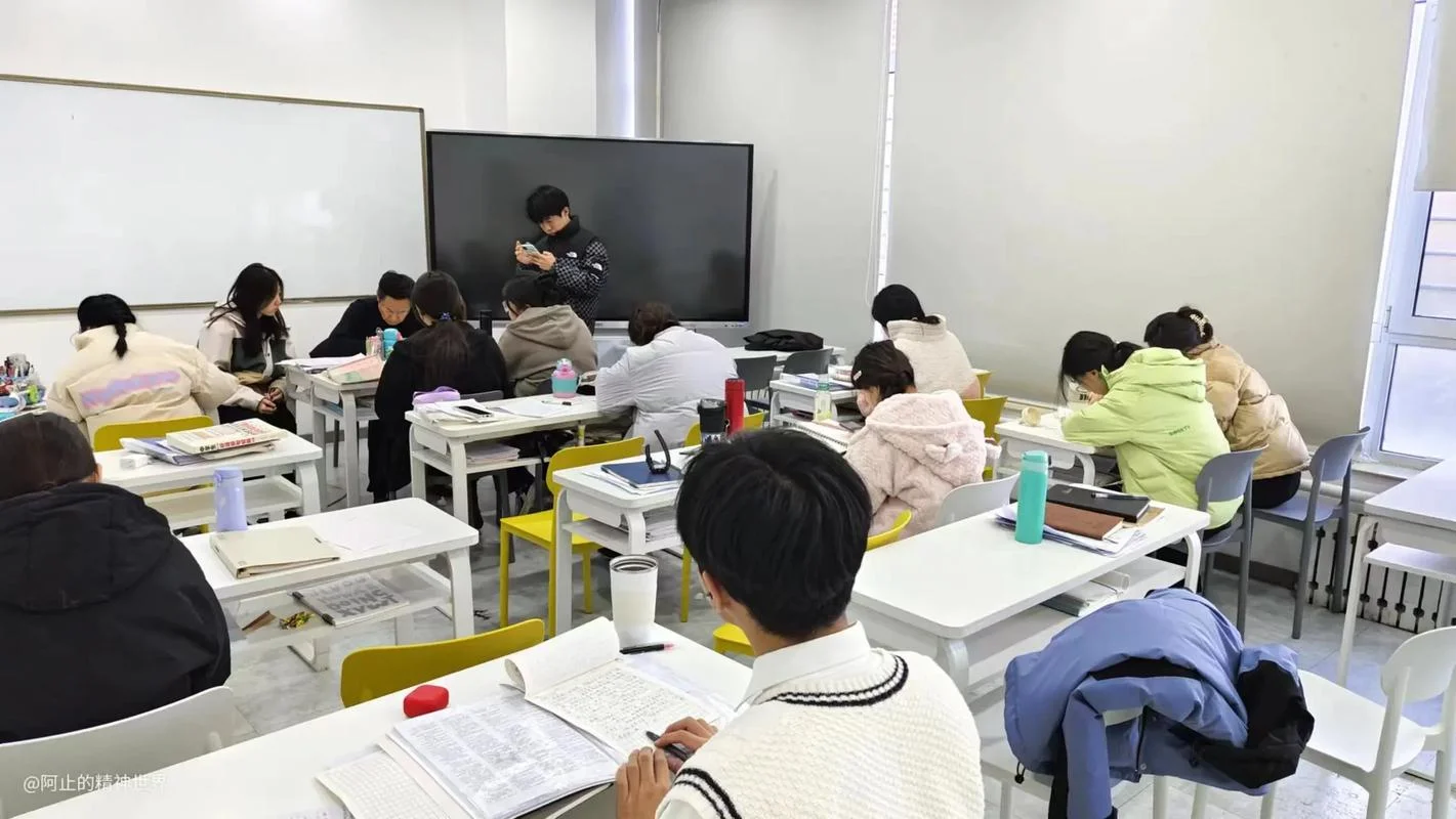 郑州艺考文化课补习-郑州艺考文化课补习