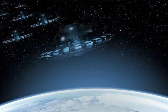 晚上梦见ufo_1