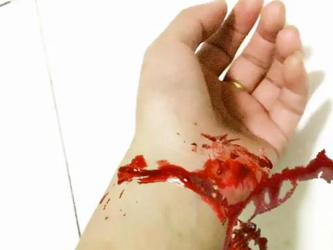 梦见亲人被砍了_1