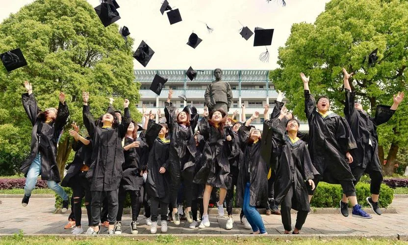高中文凭能留学吗_1