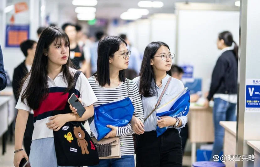 什么是留学生女伴活动_2