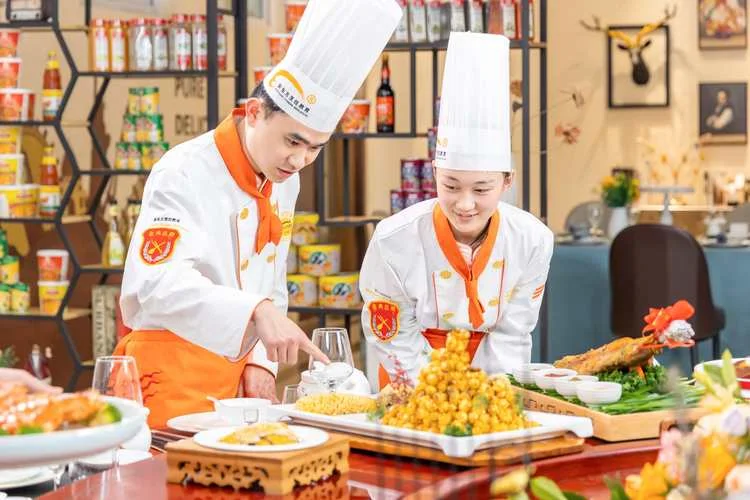 昆明哪里可以学厨师-昆明学厨师指南