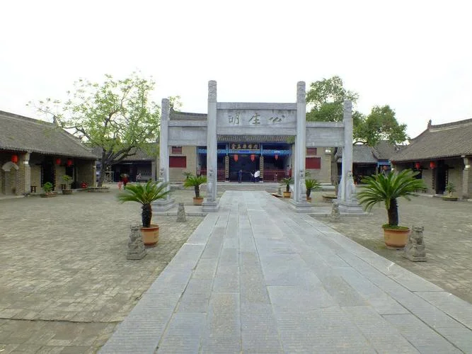 天下衙门朝南开下一句-天下衙门朝南开