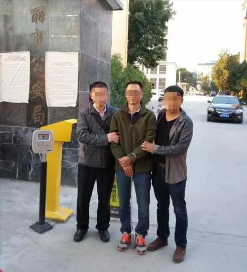梦见自己是逃犯想自首_2