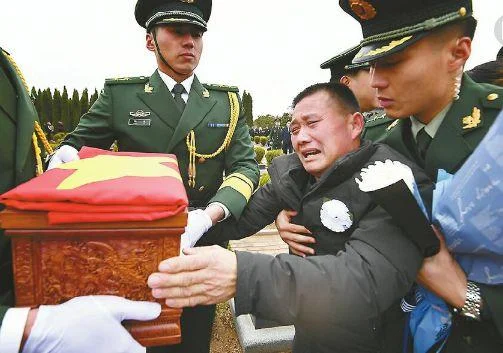 烈士家属一年有多少钱_1