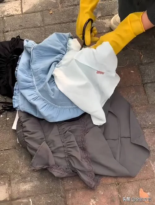 梦见把衣服丢了-梦丢衣服