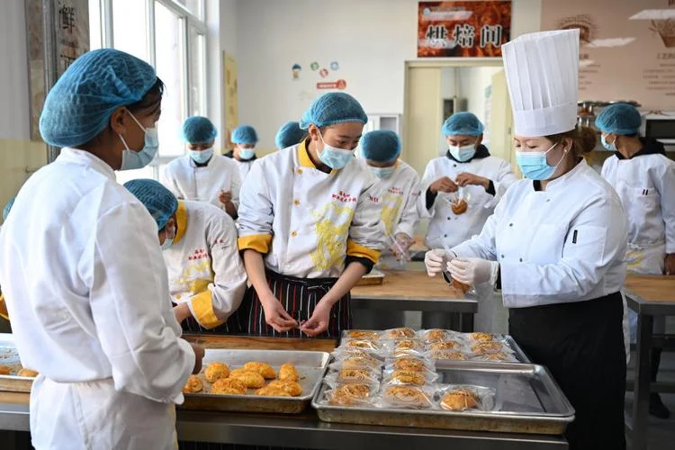 学做西餐哪里学_1