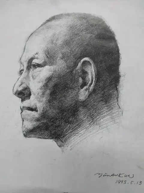这素描石膏头像,我反正是跪着看完的内附大师的授课讲解视频