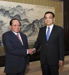 国务院总理李克强2日会见柬埔寨副首相贺南洪