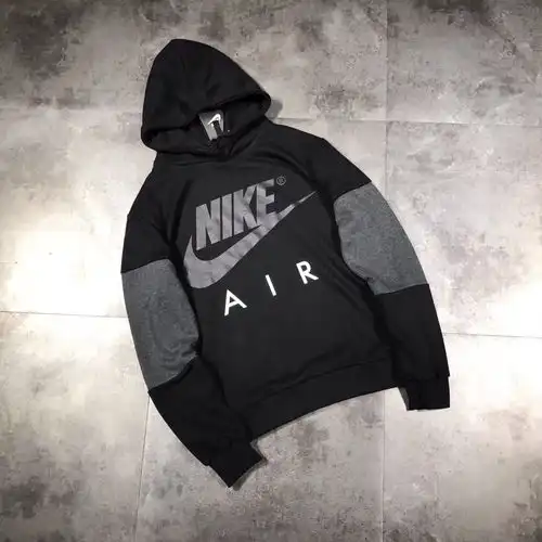 今年流行运动风欧美潮人全都成nike卫衣控