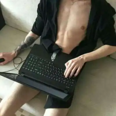 沈曦超酷腹肌部位男头
