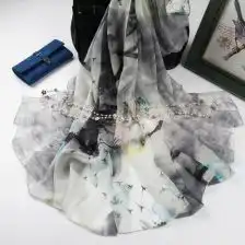灰色女丝巾