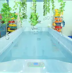 月儿湾水育早教中心婴儿游泳馆加盟图片加盟店装修图