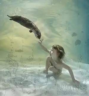 英国水下摄影师让孩子回归到美人鱼生活6303301